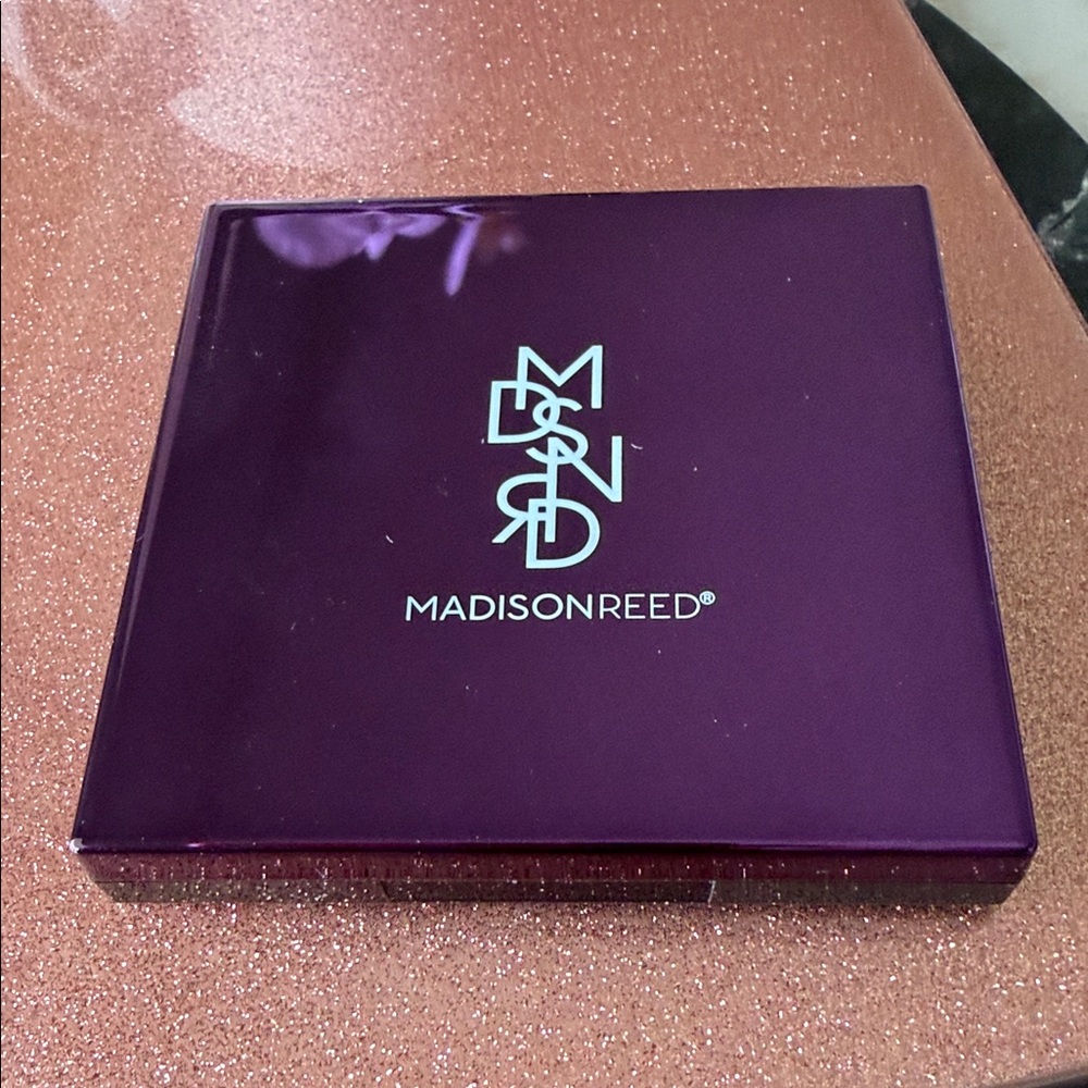 Madison Reed root and brow touch up in Pignoli & Cascata. New without box!